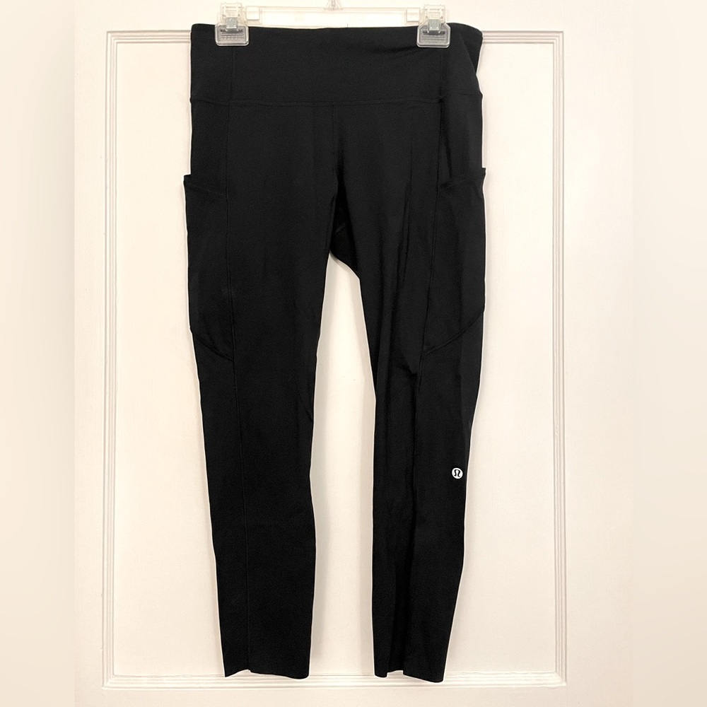 Lululemon Fast & Free 7/8 Tight II *Non-Reflective Nulux 25" Size 10
Black
